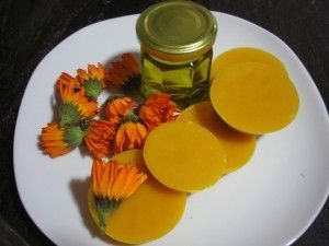 Crema de cera de abeja con caléndula y aceite oliva